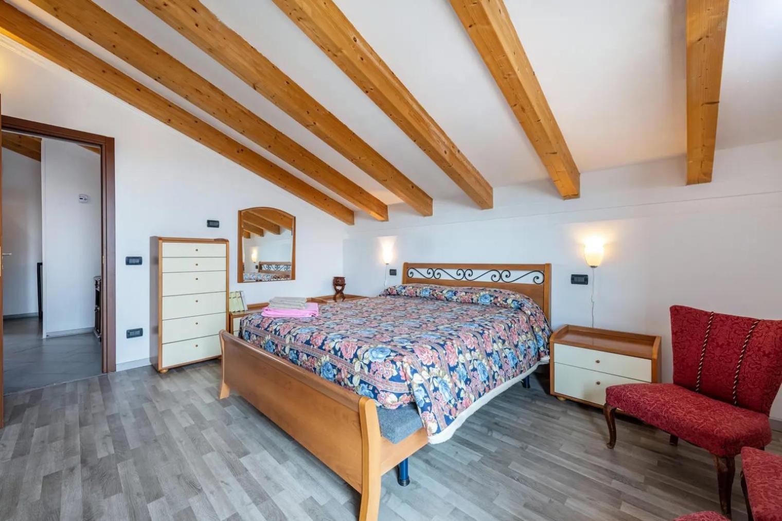 Ginevra Apartment